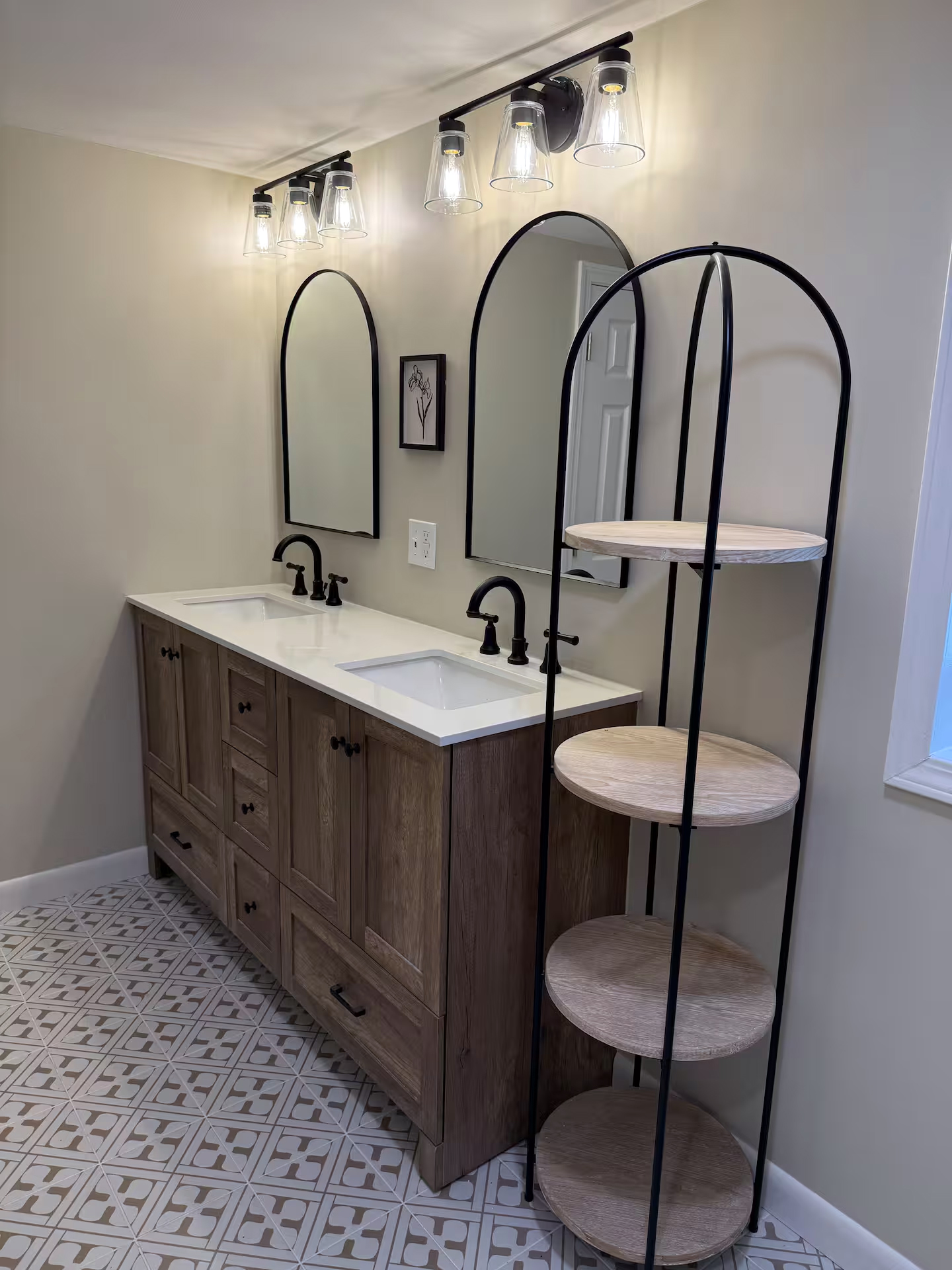 1st Floor Full Bathroom, view three